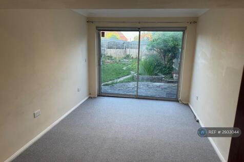 Dining Room / 4th Bedroom