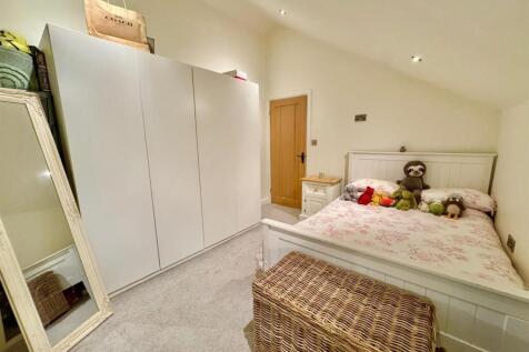 PHOTO-2025-11-17-21-38-55 (4) - Copy.jpg