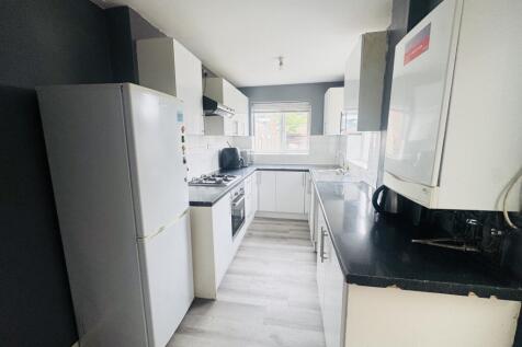 Lyndhurst Road, Luton photo 5