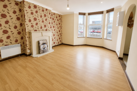 Cardiff Grove, Luton photo 3