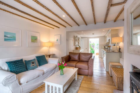 Sitting room into...