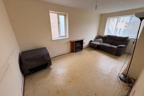 lounge 2 new.jpg