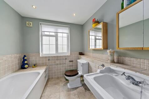 14 Roedean Cresce...