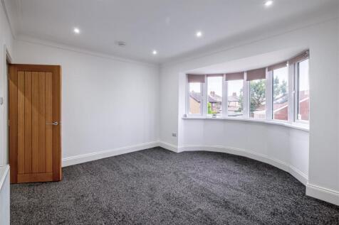 128 Oxford Street (7 of 11).jpg