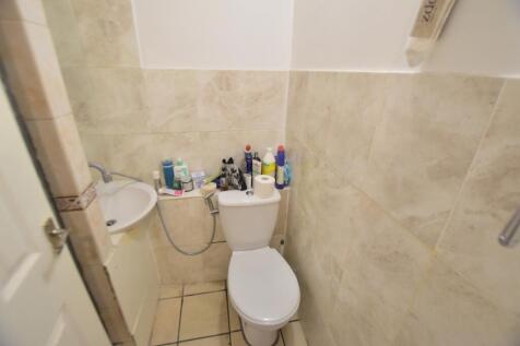 57 North 9th toilet