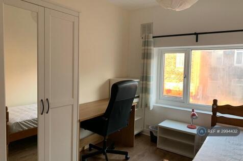 Rear Bedroom