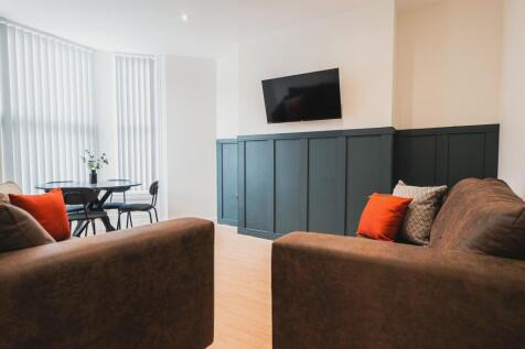 5 Bed - Ferndale Road, Wavertree, L15 photo 4