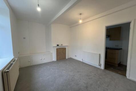 Saddler Street, Wyke, Bradford photo 5