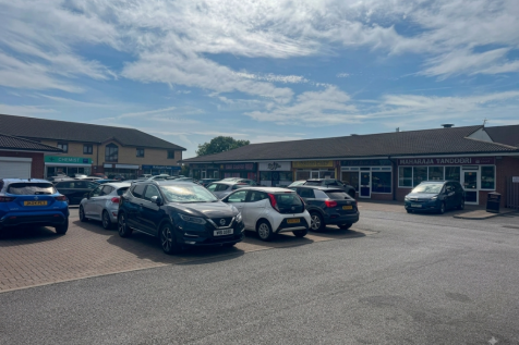 Retail Property (Shopping Centre) to rent Image 3