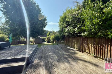 Hythe Estate Agents - Your Key Move. Free property