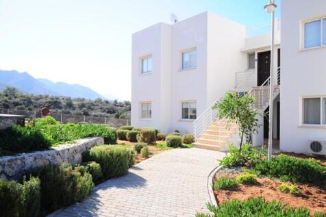 Amazing Value New 2 Bed Garden Apartment on completed well maintained development Image 9999