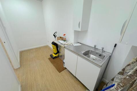 WhatsApp Image 2025-12-16 at 1.29.59 PM (4).jpeg