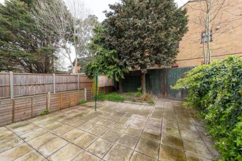 Norman Road, E11