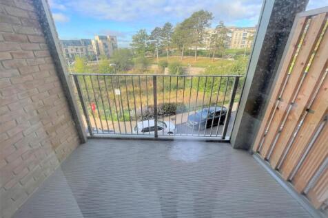 BALCONY.jpg