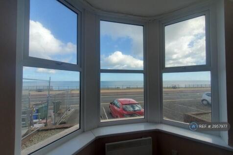 Bay Windows Sea View