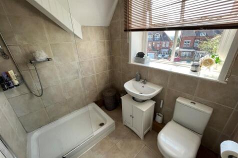 Shower oom