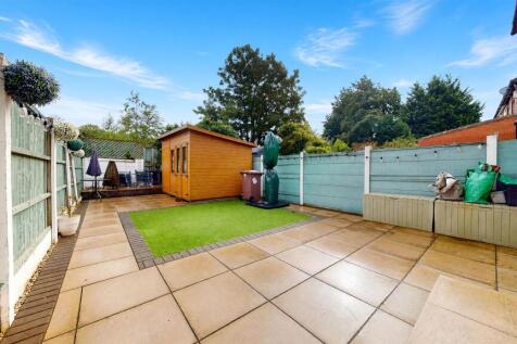 Link Avenue Rear Garden
