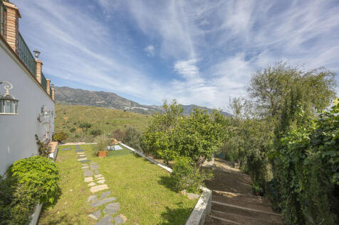 Property Image 100