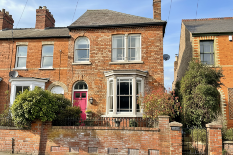 4 bedroom End Terrace for sale