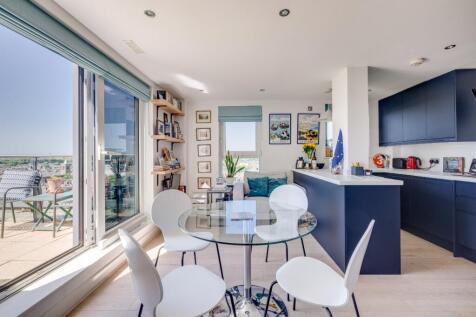 Kitchen/Reception