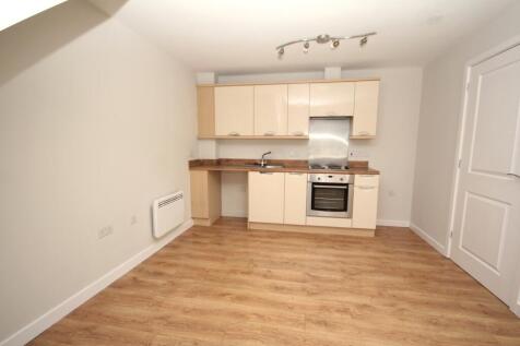 Clarendon Gardens, Bromley Cross, Bolton, Greater Manchester, BL7 photo 5