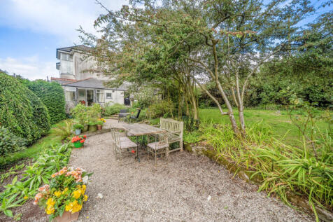 1347648-8-68b86af...