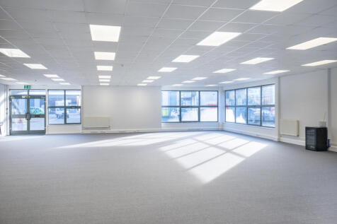 Office to rent Image 3