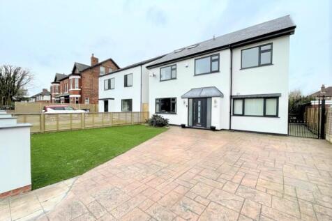 Impressive 5 Bedroom Detached Family Home