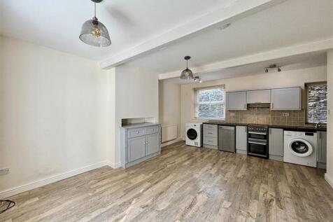 OPEN PLAN LIVING KITCHEN