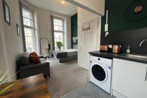 Kitchen:Living area.jpg