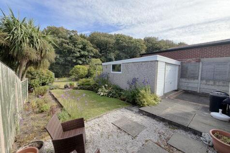 Large Rear Garden