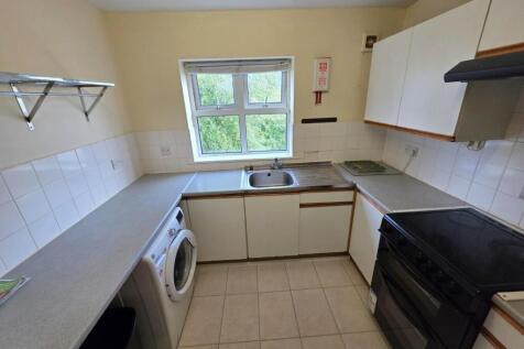 Kitchen -1.jpg