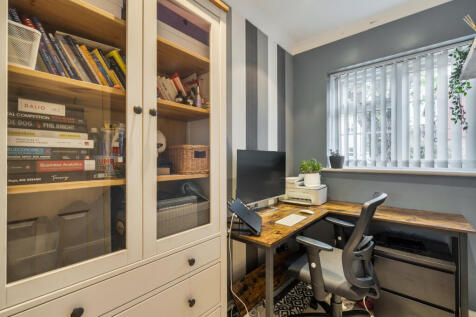 1383988-12-692455...