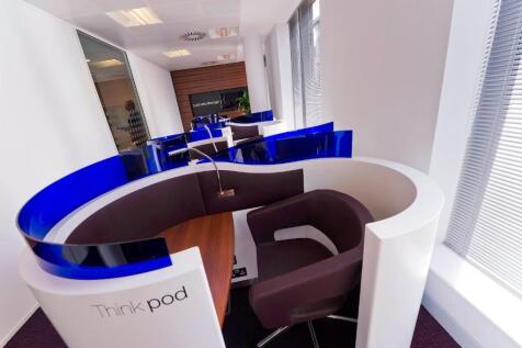 Serviced Office to rent Image 4