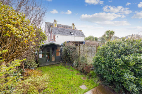 A04 - 18 Waverley Road Kingsbridge - 260112
