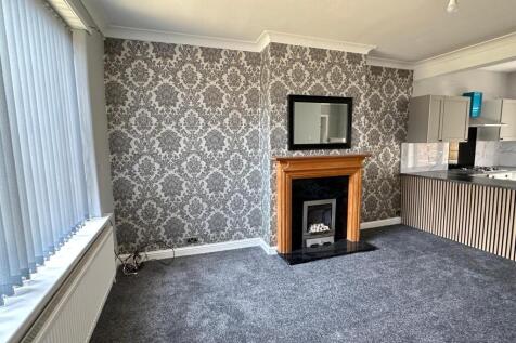 Rochdale, OL11 photo 4