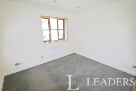 Aynsley Gardens, Harlow, CM17 photo 4