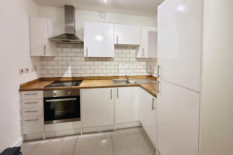 27 Touthill Place, Peterborough, PE1 photo 4