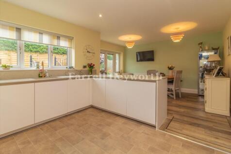 Kitchen Diner image 