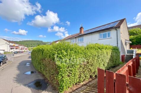 Faifley Road, Clydebank two bedroom upper flat