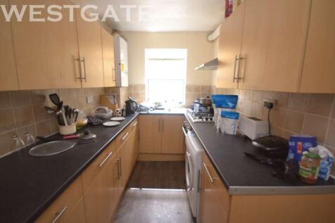 6-bed terraced on Addington Road, Uni Area, £3,900/mo