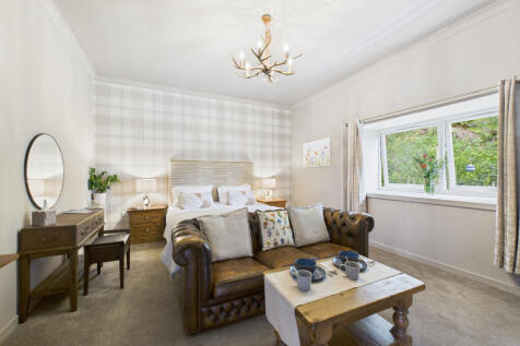 CAM03185G0-PR0112-STILL002