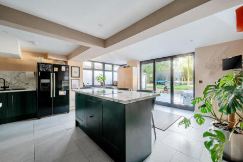 1383102-18-691c48...