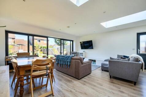 Kitchen/Reception