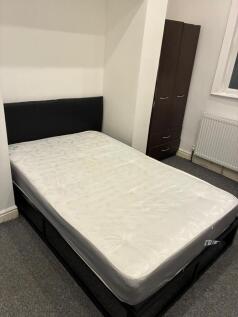Cosy double bedroom with ample storage space...
