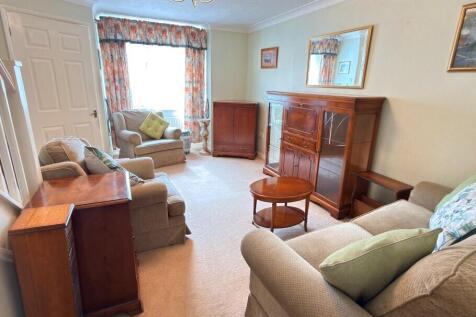 Lounge Pic 1