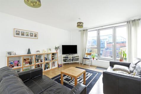 1-bed flat on Union Road, Clapham, London, SW4, £2,000/mo