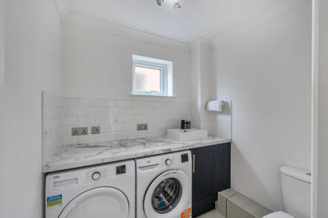 137447110690a231e02d99