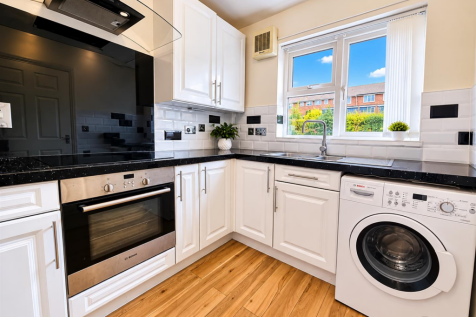 Modern Fitted Kitchen