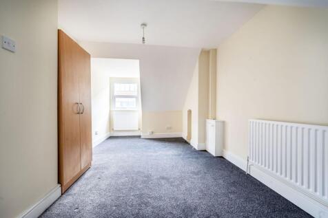 1 Bedroom Flat in GU21 6LJ